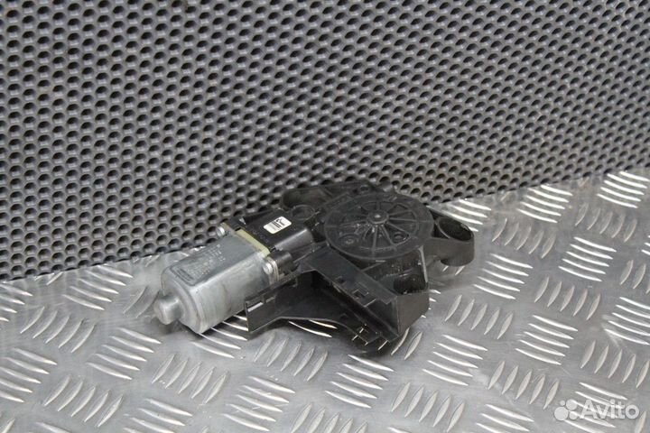 Моторчик стеклоподъемника Ford Focus 2