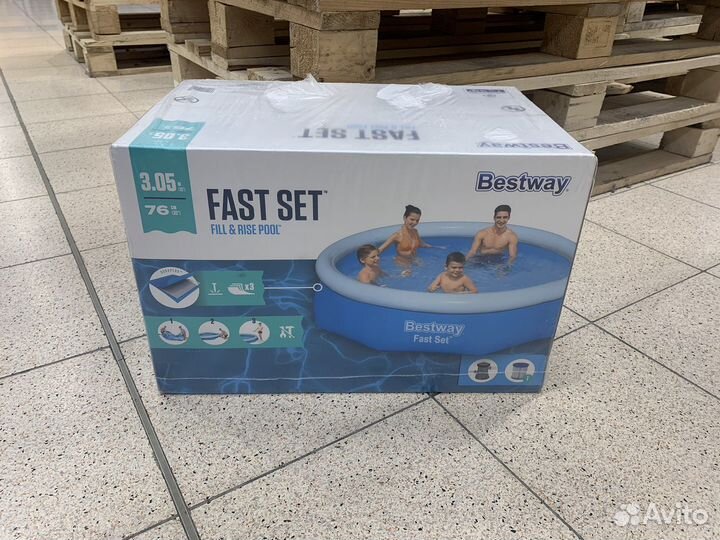 Надувной бассейн 300*76см новый
