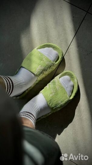 Женские шлепанцы Adidas Adilette 22 Slides зеленые