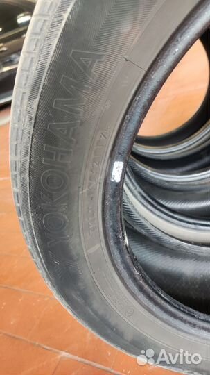 Yokohama BluEarth E70BZ 215/55 R17 94V