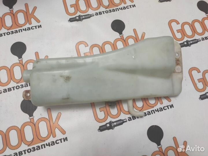 Бачок стеклоомывателя Pajero 2