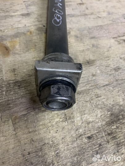 Ось заднего колеса Yamaha TDM 900