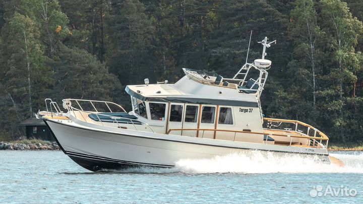 Моторная яхта Targa 37 Hi Fly CFC