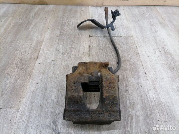 Суппорт передний левый Mercedes Benz E-Class W210