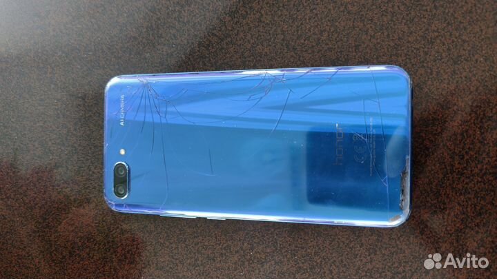HONOR 10, 4/64 ГБ