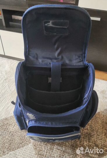 Продам школьный рюкзак