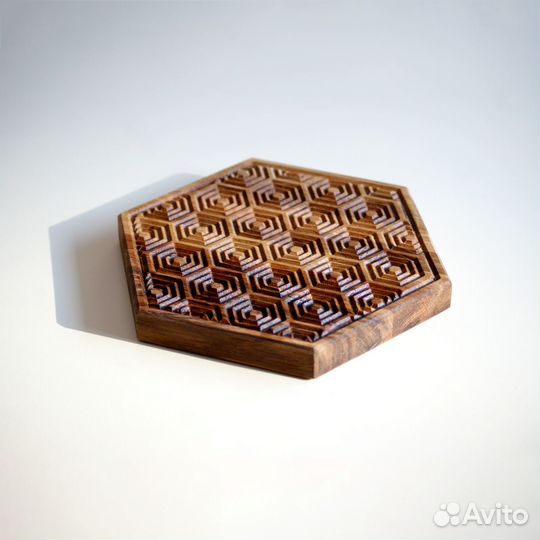 Деревянная подставка под горячее