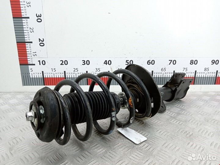 Стойка для Peugeot-Citroen C4 Picasso 1