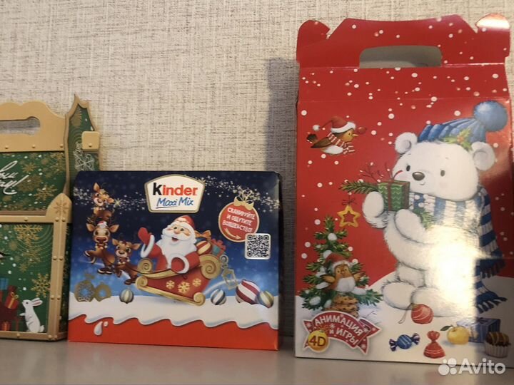 Коробки от новогодних подарков