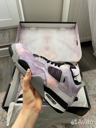 Air jordan 4 Amethyst Wave