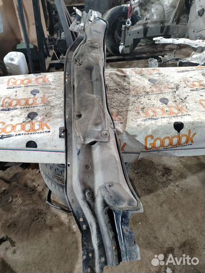 Водосток Toyota Corolla E150