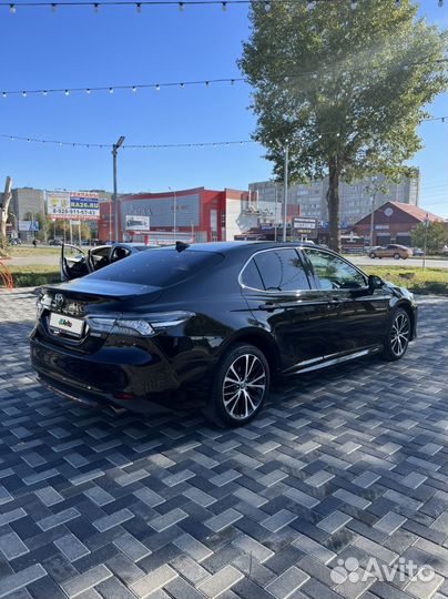 Toyota Camry 2.5 AT, 2020, 65 000 км