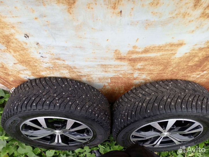Комплект зимних шин на литых дисках