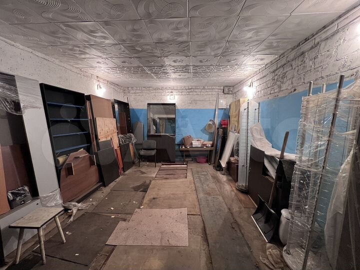 Гараж, > 30 м²