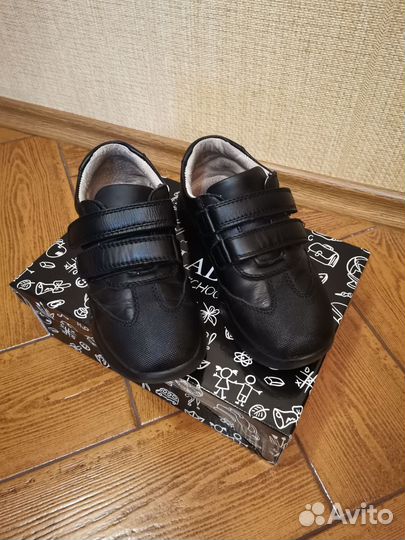 Туфли для мальчика 33