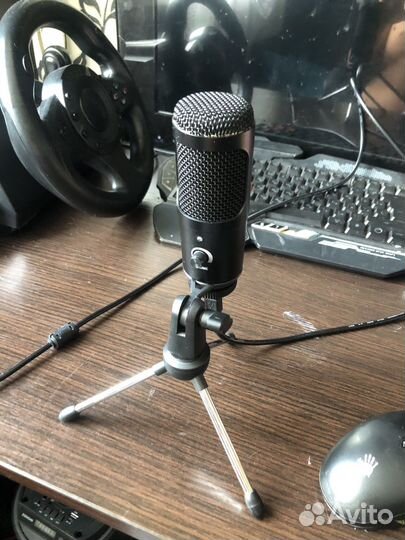 Микрофон студийный