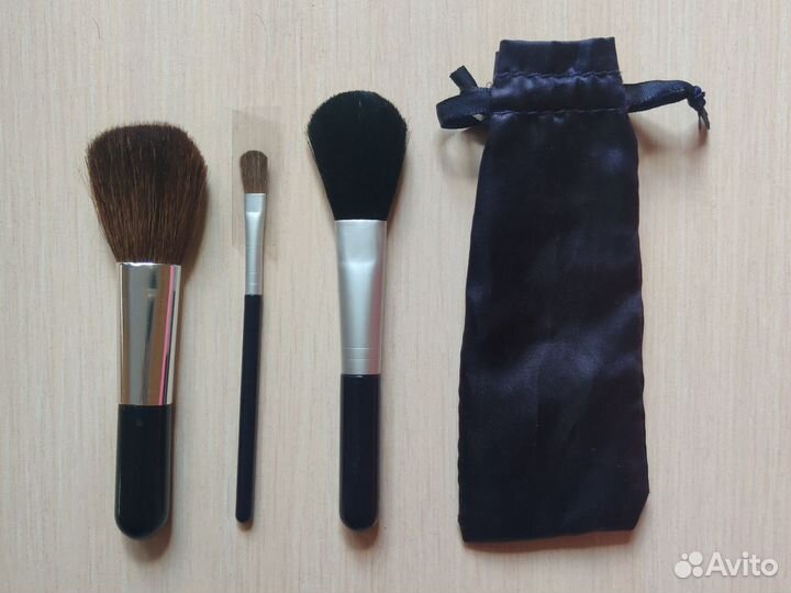 Кисти для макияжа натуральные