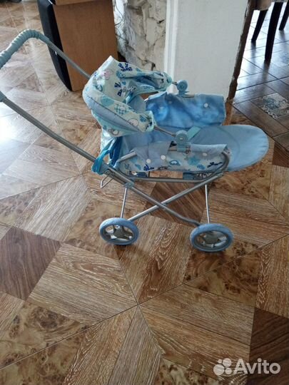 Коляска кукольная