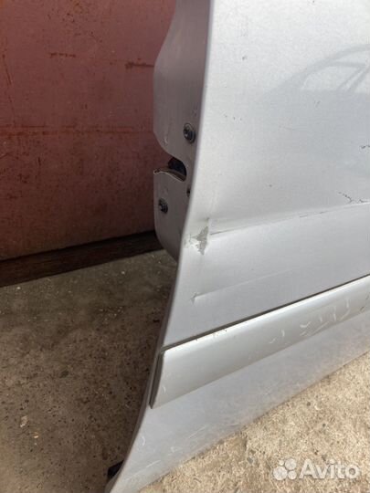 Передняя правая дверь Ford focus 1