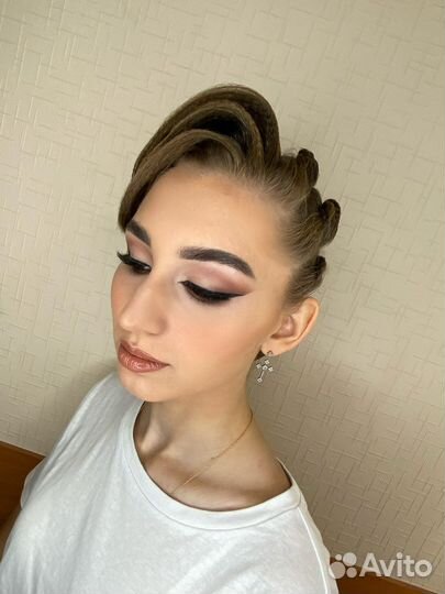 Макияж и прическа с выездом