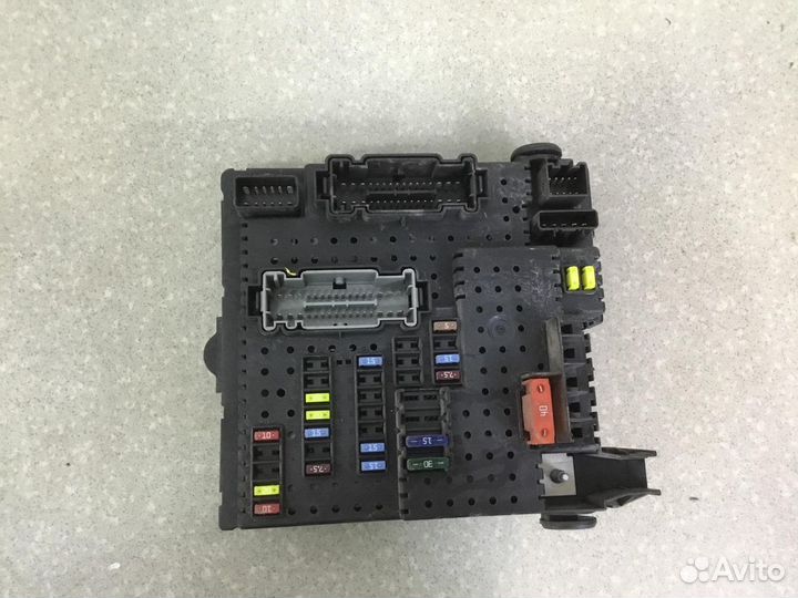 Блок предохранителей Volvo XC90 2002-2015