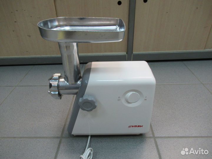 Электро-мясорубка saturn ST-1090