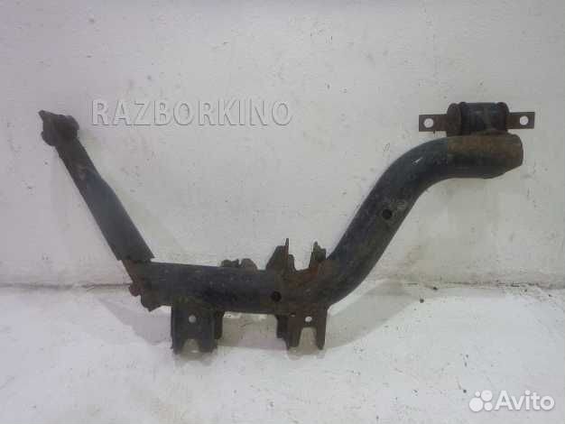 Рычаг задний нижний левый