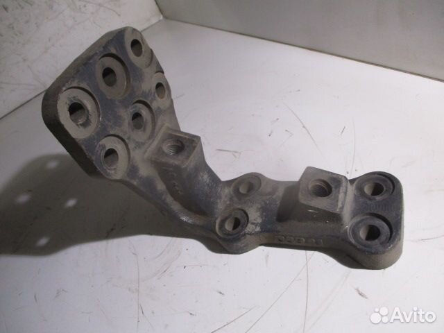 Кронштейн V-образной тяги Iveco 41022894