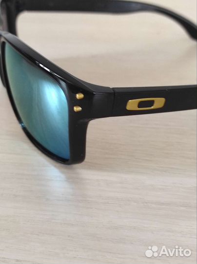 Новые очки Окли Америка