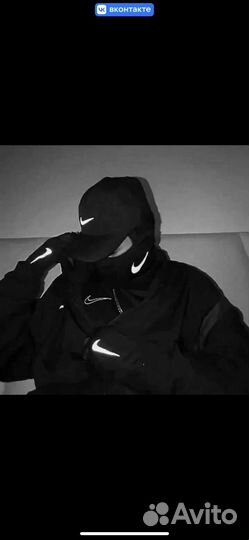 Спортивные перчатки nike