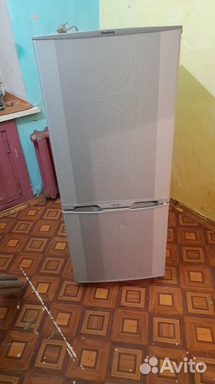 Холодильник бу маленький