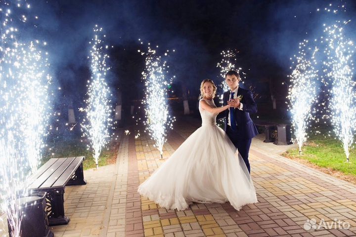 Холодные фонтаны, вертушки для свадьбы, праздника