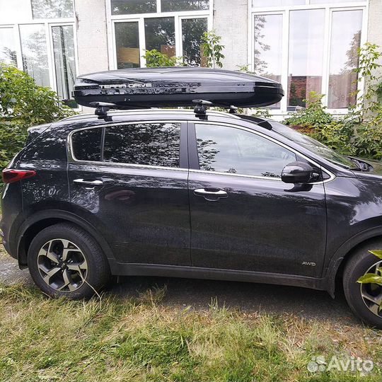 Бокс Terra Drive 500 черный глянцевый на Kia