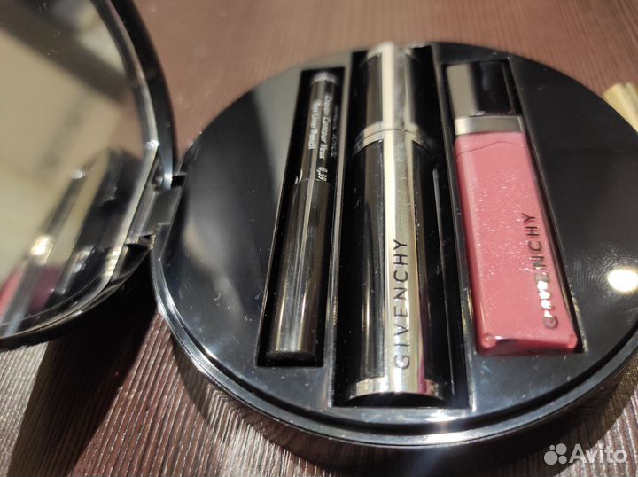 Givenchy кейс набор для макияжа оригинал