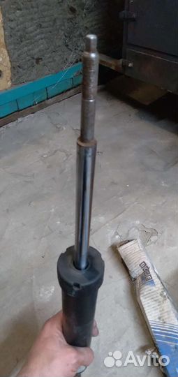 Задний амортизатор bmw