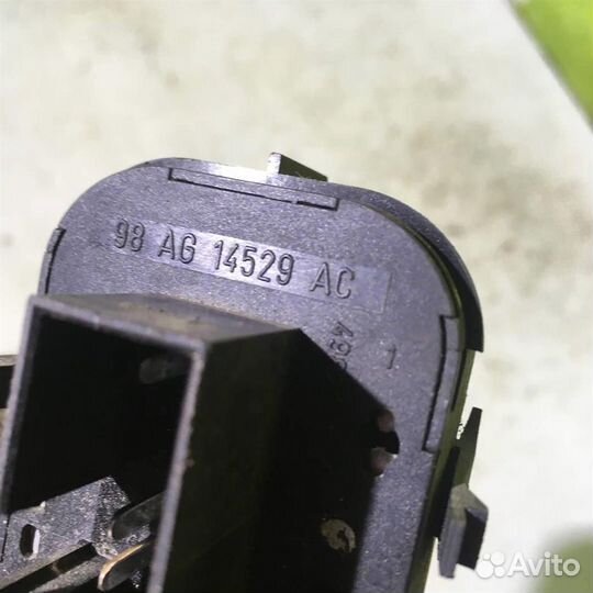 Блок управления стеклоподъемниками Форд Фокус 1