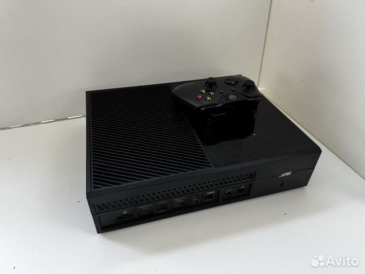 Игровые приставки Xbox One 500Gb 1540