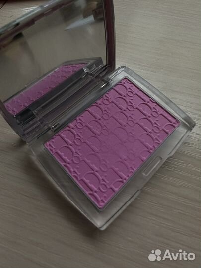 Румяна dior 001