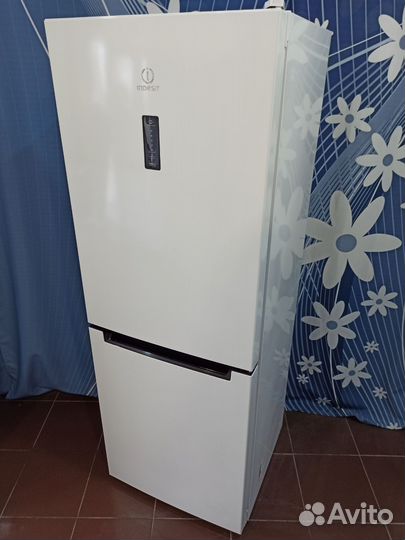 Холодильник бу. Доставка по городу бесплатно