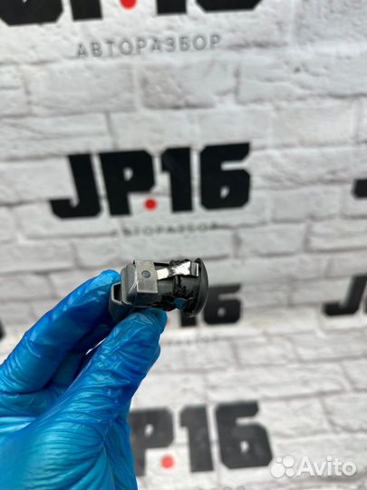 Датчик парктроника передний левый Infiniti Ex37