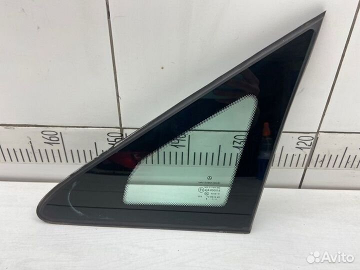 Форточка передняя левая Mercedes Vito W639 646.980