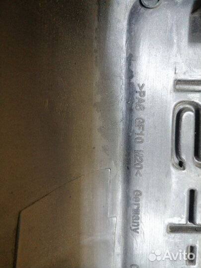 Декоративная крышка двигателя Audi A6 C6 4F ccea
