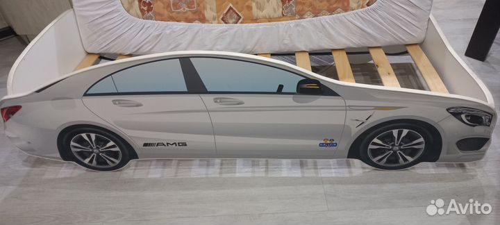Кровать машина