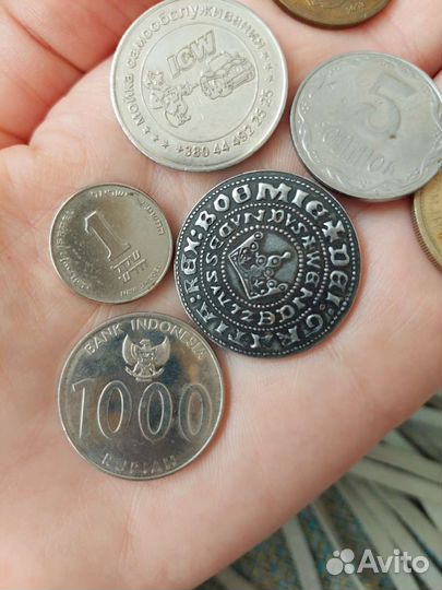 Монеты из разных стран мира 43 шт