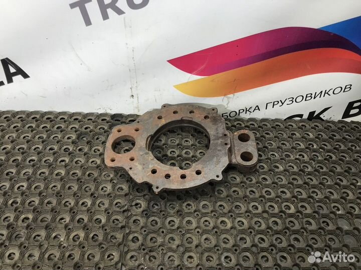 Щит опорный передний левый