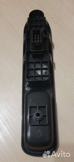 Блок управления стеклоподъемником Peugeot 207