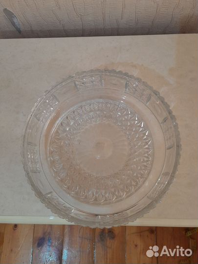 Большая хрустальная ваза