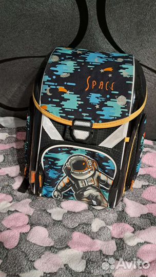 Портфель, рюкзак, ранец