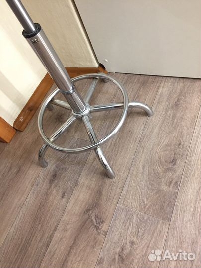 Стул визажиста