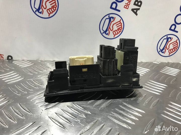 Блок управления зеркалами Toyota Avensis 2 T250